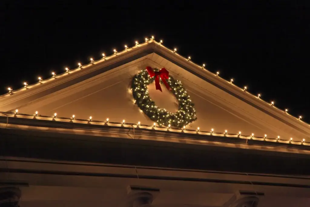 How a Professional Lighting Team Can Take Your Christmas Lights from Average to Extraordinary Christmas Lights - Newnan, GA